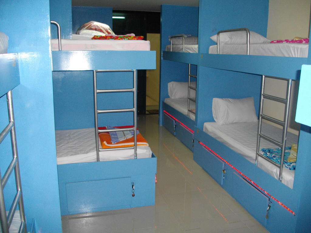 Asia Backpackers Pattaya Eksteriør billede